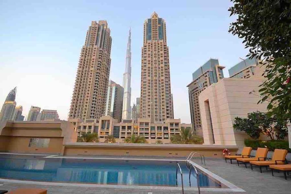 Апартаменты Lux 1Br 2 Min To Burj Khalifa Дубай Экстерьер фото